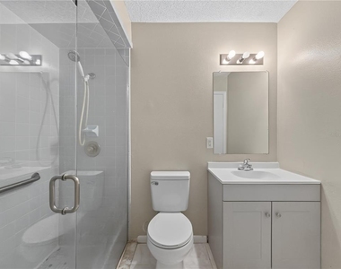 2429 Centennial Boulevard - Photo Thumbnail 18