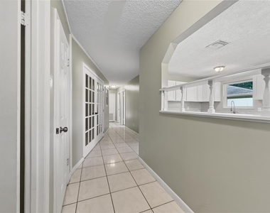 2429 Centennial Boulevard - Photo Thumbnail 6