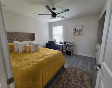 2153 Lake Side Avenue - Photo Thumbnail 19