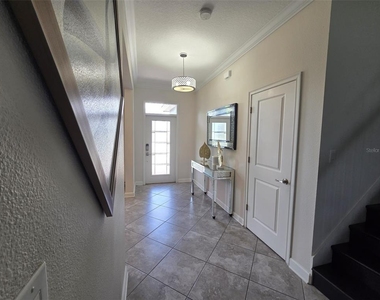2153 Lake Side Avenue - Photo Thumbnail 4