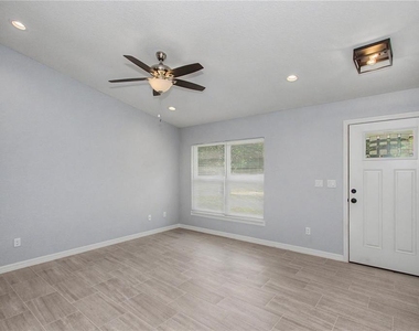5783 Nw 11th Place - Photo Thumbnail 4