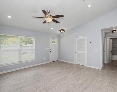 5783 Nw 11th Place - Photo Thumbnail 5
