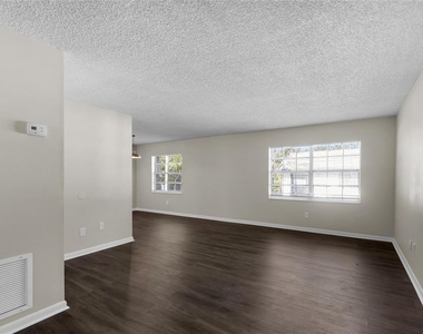 139 Se 13th Avenue - Photo Thumbnail 8