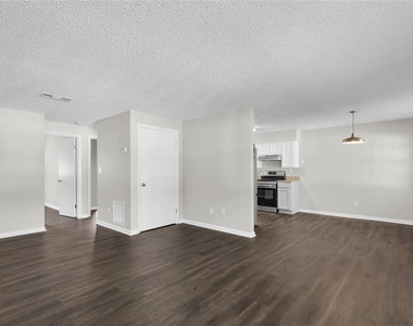 139 Se 13th Avenue - Photo Thumbnail 7