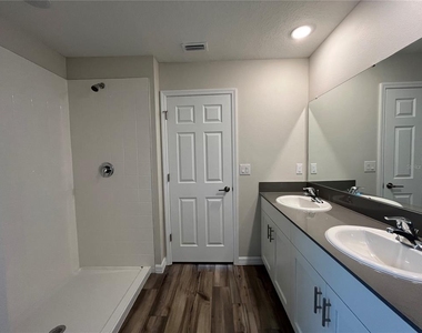 7909 Peace Lily Avenue - Photo Thumbnail 13