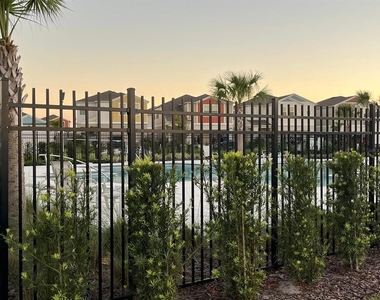 7909 Peace Lily Avenue - Photo Thumbnail 29