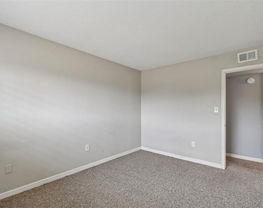 1695 Lee Road - Photo Thumbnail 25