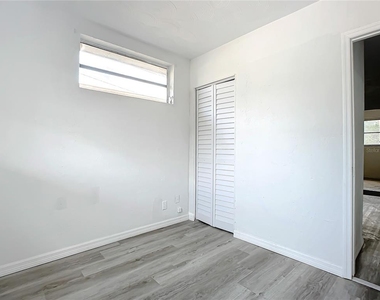 933 Marion Street - Photo Thumbnail 43