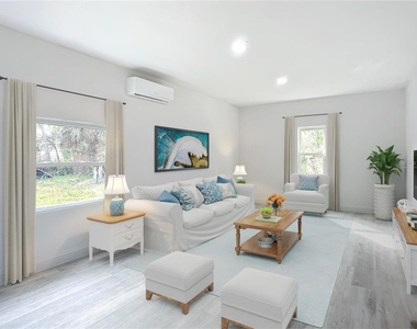 933 Marion Street - Photo Thumbnail 4