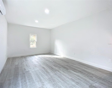 933 Marion Street - Photo Thumbnail 34