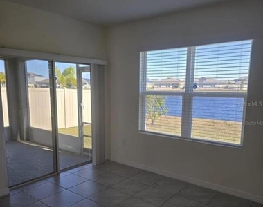 534 Noble Avenue - Photo Thumbnail 13