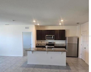 534 Noble Avenue - Photo Thumbnail 5