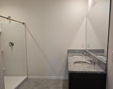 534 Noble Avenue - Photo Thumbnail 16