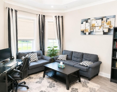 4394 Preservation Circle - Photo Thumbnail 10
