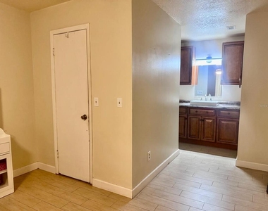 5424 Serene Lane - Photo Thumbnail 13