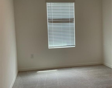 7633 Waterscape Drive - Photo Thumbnail 9
