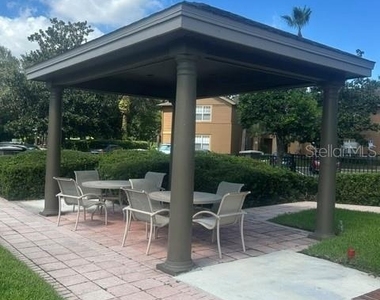 425 Summit Ridge Place - Photo Thumbnail 21