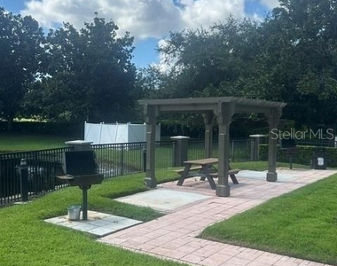 425 Summit Ridge Place - Photo Thumbnail 24