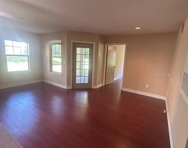 425 Summit Ridge Place - Photo Thumbnail 3