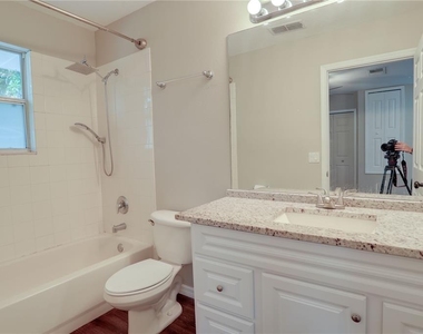 14222 Sonco Avenue - Photo Thumbnail 9
