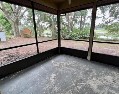 854 Humphrey Boulevard - Photo Thumbnail 21