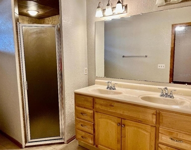 854 Humphrey Boulevard - Photo Thumbnail 14
