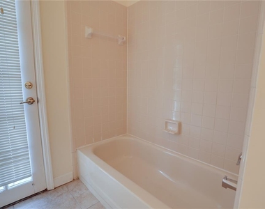 5212 Abelia Drive - Photo Thumbnail 19