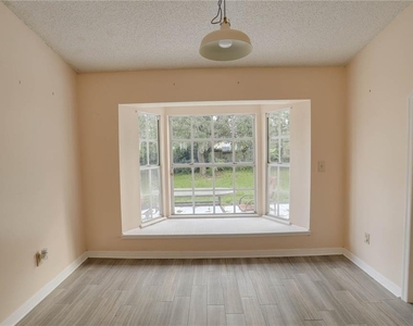 5212 Abelia Drive - Photo Thumbnail 6