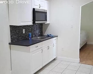 637 Peachwood Drive - Photo Thumbnail 8