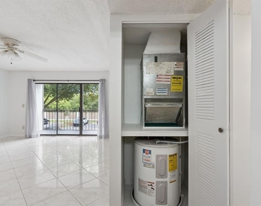 8215 Sun Spring Circle - Photo Thumbnail 11