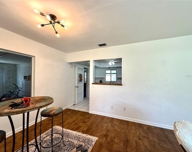 151 S Triplet Lake Drive - Photo Thumbnail 2