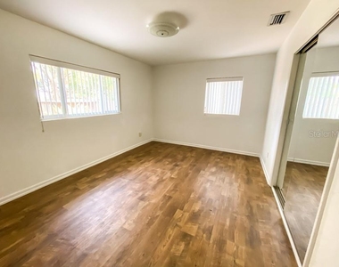151 S Triplet Lake Drive - Photo Thumbnail 10