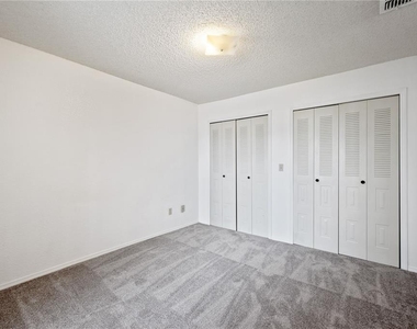 2550 N Alafaya Trail - Photo Thumbnail 5