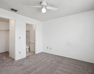 2550 N Alafaya Trail - Photo Thumbnail 9
