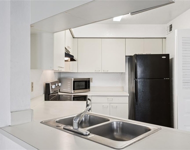 2550 N Alafaya Trail - Photo Thumbnail 22