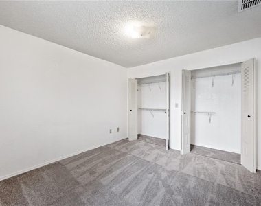 2550 N Alafaya Trail - Photo Thumbnail 6