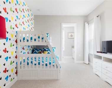 7554 Sunville Avenue - Photo Thumbnail 15