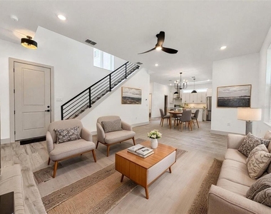 724 Ellwood Avenue - Photo Thumbnail 1