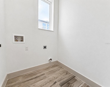 724 Ellwood Avenue - Photo Thumbnail 26