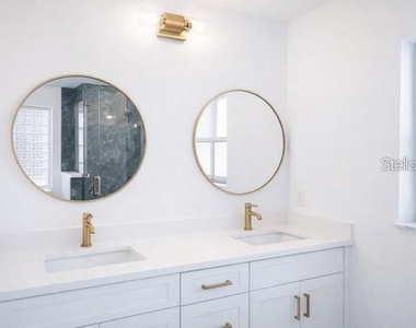10711 Lake Hill Drive - Photo Thumbnail 14