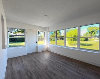 10711 Lake Hill Drive - Photo Thumbnail 19