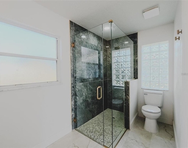 10711 Lake Hill Drive - Photo Thumbnail 15