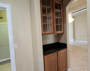 13613 Larsen Lane - Photo Thumbnail 12