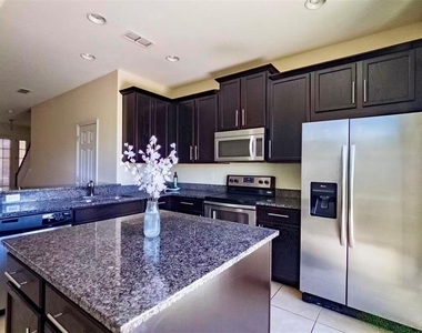 2144 Rookery Lane - Photo Thumbnail 10