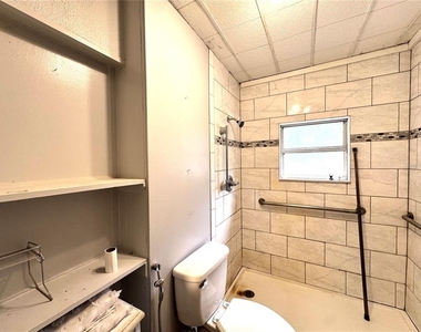 1620 Nora Tyson Road - Photo Thumbnail 12