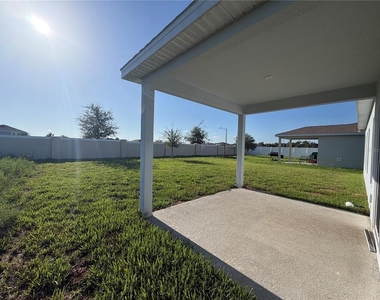 1109 Lexington Lane - Photo Thumbnail 10