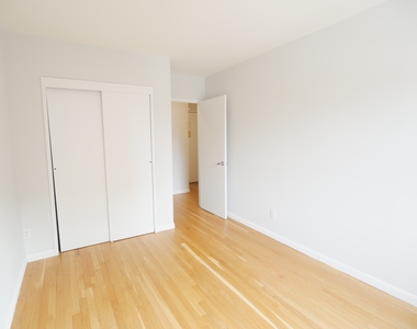 225 East 85th Street - Photo Thumbnail 3