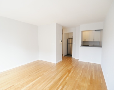 225 East 85th Street - Photo Thumbnail 1