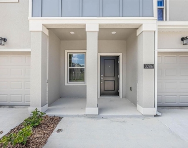 3286 Laurent Loop - Photo Thumbnail 4