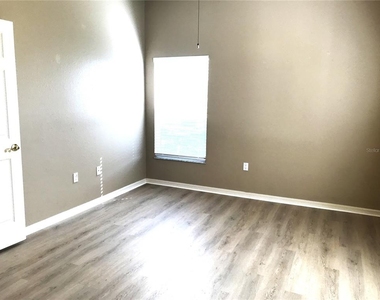 5435 Summerland Hills Drive - Photo Thumbnail 16